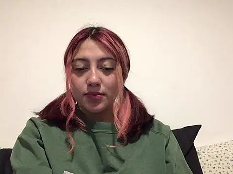Snapshot of Emma_Cut chatting on 05/30/26, 11:24 Emma Cut online show from 05/30/26, 11:24