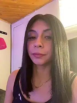 Snapshot of Majo_jones chatting on 07/11/26, 03:15 Majo jones online show from 07/11/26, 03:15