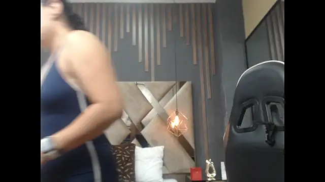Snapshot of MartinaaFit chatting on 05/26/26, 12:12 MartinaaFit online show from 05/26/26, 12:12