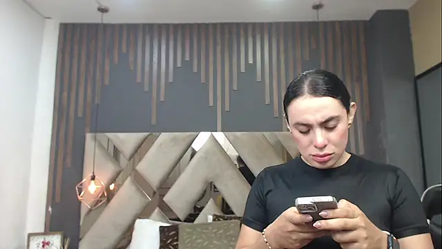 Snapshot of MartinaaFit chatting on 05/29/26, 12:03 MartinaaFit online show from 05/29/26, 12:03