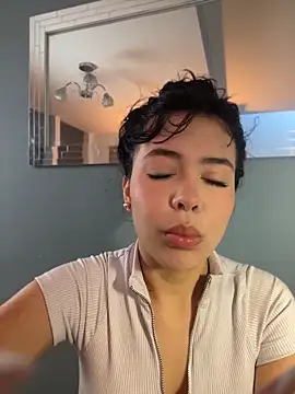 FERNANDAXX  online show from 05/23/26, 11:58