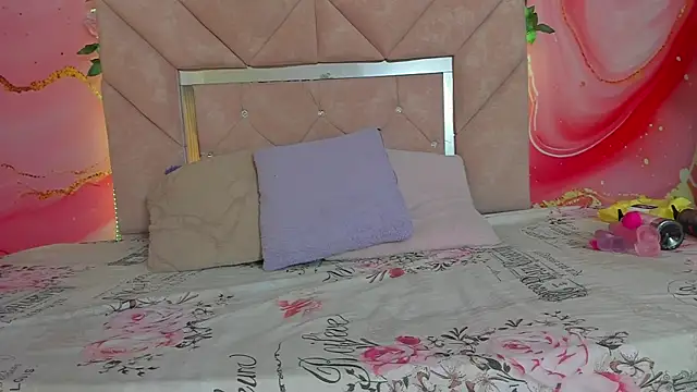 Snapshot of Candy__Moon_ chatting on 05/23/26, 03:12 Candy Moon online show from 05/23/26, 03:12