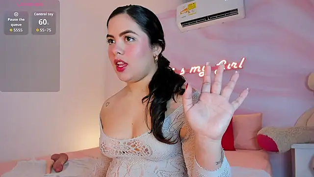 Snapshot of Isabella_Rios_ chatting on 07/12/26, 11:34 Isabella Rios online show from 07/12/26, 11:34