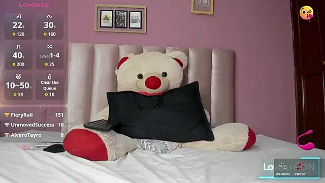 ORIANNA 21 online show from 06/11/26, 12:32