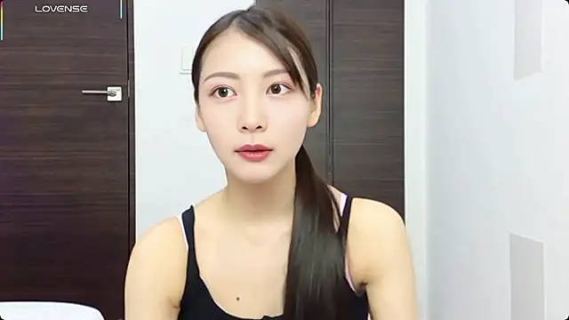 Snapshot of x-Ami-x chatting on 07/18/26, 02:38 x-Ami-x online show from 07/18/26, 02:38