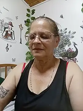 Snapshot of katrinna_ chatting on 05/27/26, 01:57 katrinna online show from 05/27/26, 01:57