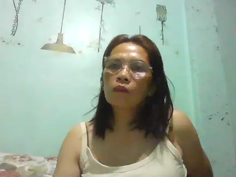 momshe2026 online show from 06/06/26, 07:40