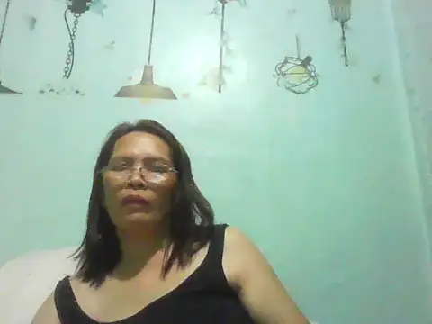momshe2026 online show from 06/08/26, 01:22