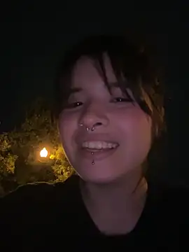 Snapshot of ashleyvp98 chatting on 05/27/26, 01:57 ashleyvp98 online show from 05/27/26, 01:57