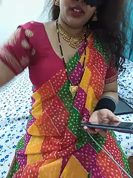 Snapshot of kavyabhabhi chatting on 06/24/26, 08:57 kavyabhabhi online show from 06/24/26, 08:57