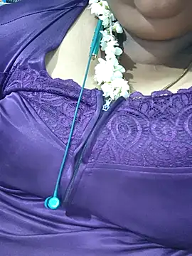 Snapshot of geetha431 chatting on 07/15/26, 05:40 geetha431 online show from 07/15/26, 05:40