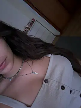 Snapshot of Candy_lyx chatting on 06/30/26, 02:40 Candy lyx online show from 06/30/26, 02:40
