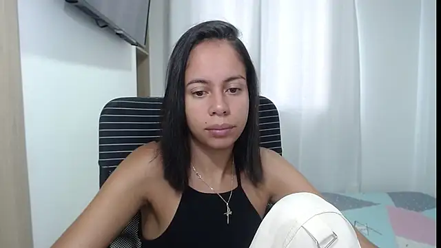 Valeria Santos  online show from 05/27/26, 02:47