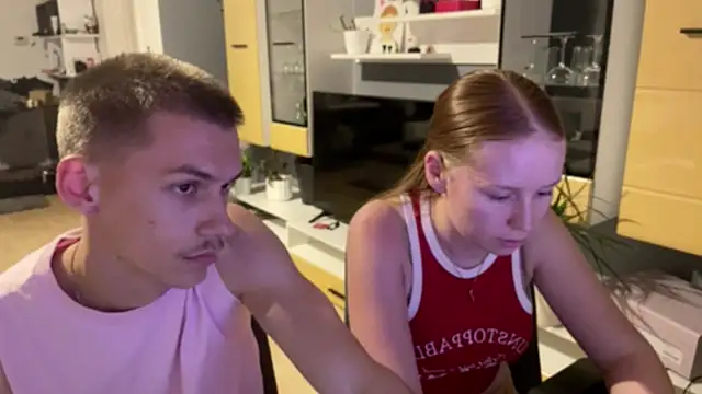 LeoAndLili online show from 06/24/26, 07:57