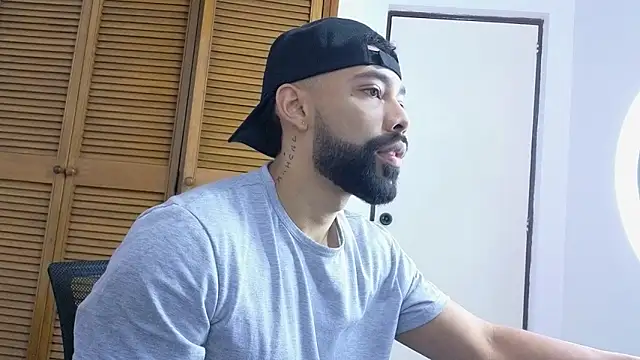 Blade millerr online show from 05/28/26, 12:24
