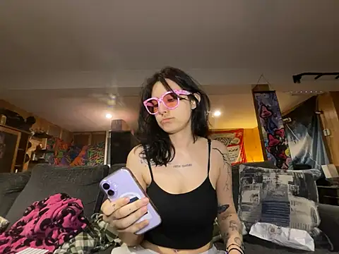 B4BYJINX online show from 06/03/26, 04:23