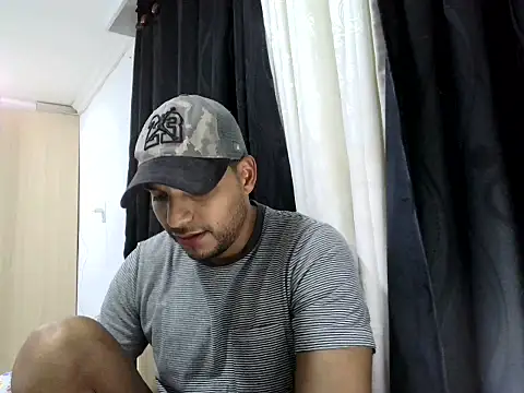 Snapshot of Bruno_vip chatting on 05/29/26, 12:08 Bruno vip online show from 05/29/26, 12:08