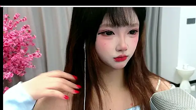yan-0705 online show from 05/29/26, 11:41