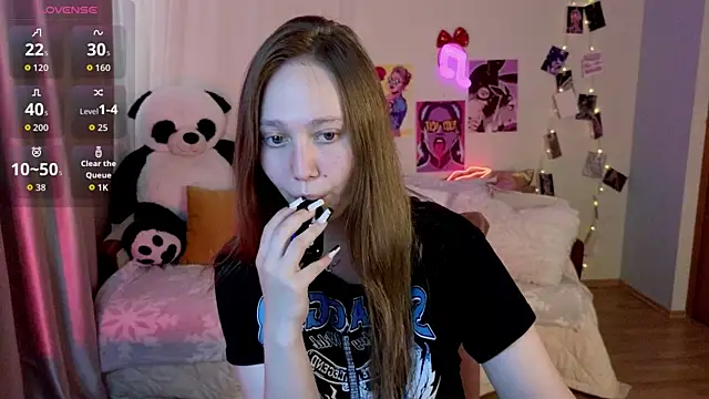 TinaShelton online show from 06/25/26, 12:20