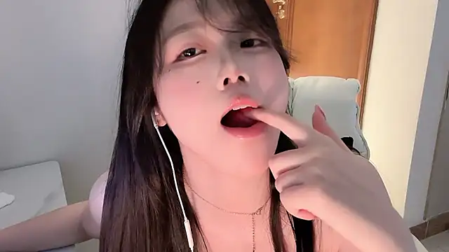 April UU online show from 05/26/26, 01:34