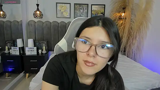 amber hill   online show from 05/26/26, 12:12