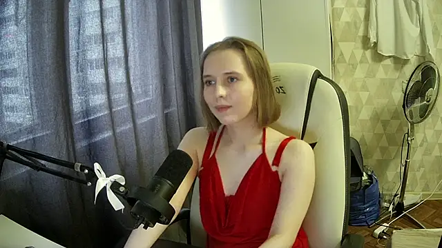 Mia liss  online show from 05/28/26, 02:47