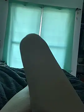 lulupiecitosamor online show from 05/26/26, 06:48