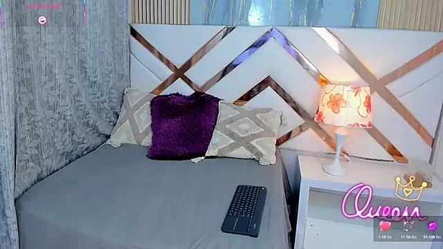 Snapshot of KaylaDavies chatting on 07/15/26, 02:00 KaylaDavies online show from 07/15/26, 02:00