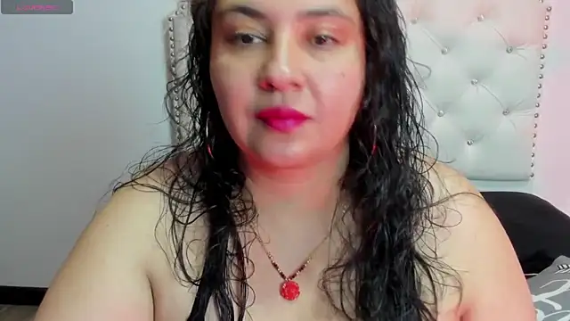 JadeBellee online show from 05/27/26, 12:46