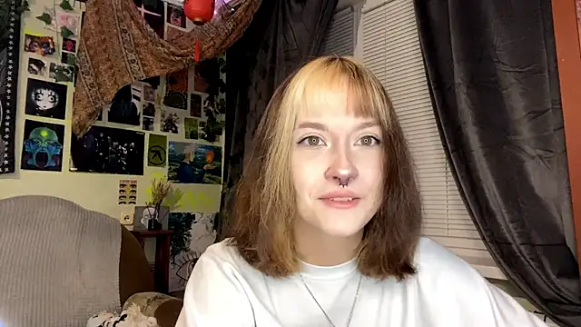 Snapshot of YourFavoriteAltgirl chatting on 05/31/26, 10:33 YourFavoriteAltgirl online show from 05/31/26, 10:33