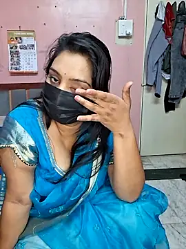 Hornyreshma online show from 06/17/26, 09:45
