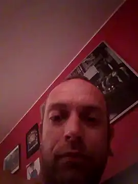 Snapshot of Andydtg1985 chatting on 06/01/26, 06:59 Andydtg1985 online show from 06/01/26, 06:59
