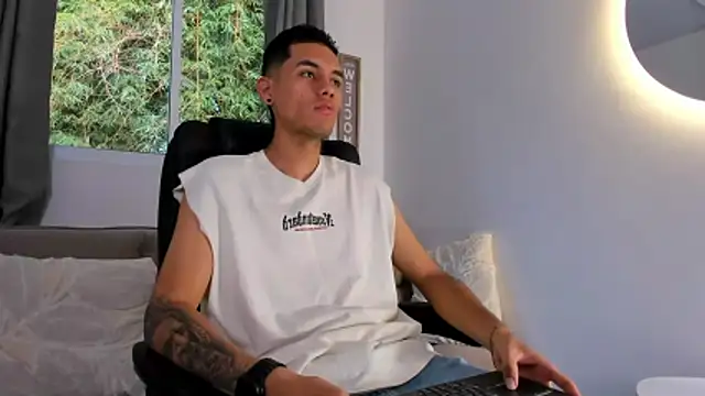 NickCopeer  online show from 06/10/26, 12:37