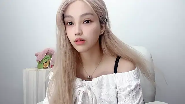 jiangjiang2005 online show from 06/19/26, 05:50