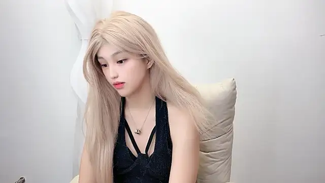 jiangjiang2005 online show from 06/28/26, 04:46