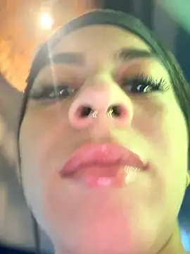 Eveliin   online show from 06/04/26, 01:39