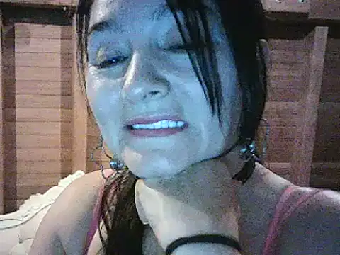Anlly garcia002 online show from 05/29/26, 03:15