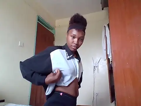 ebonysylvia online show from 05/28/26, 07:38