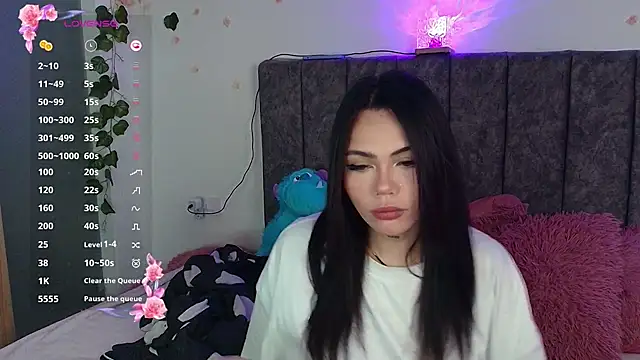 andraa rossee online show from 06/26/26, 10:47
