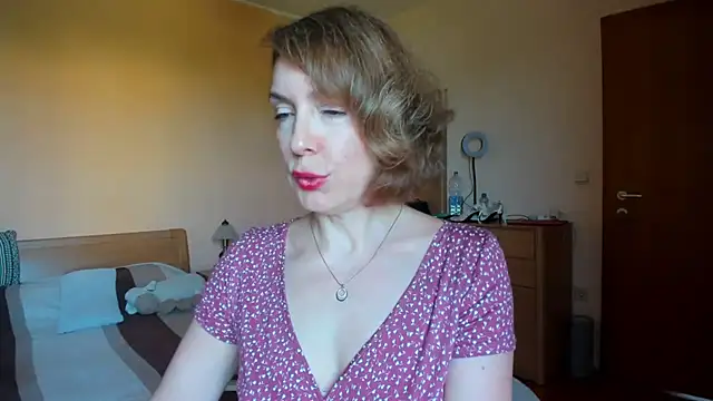 SummerLiza online show from 06/15/26, 02:52