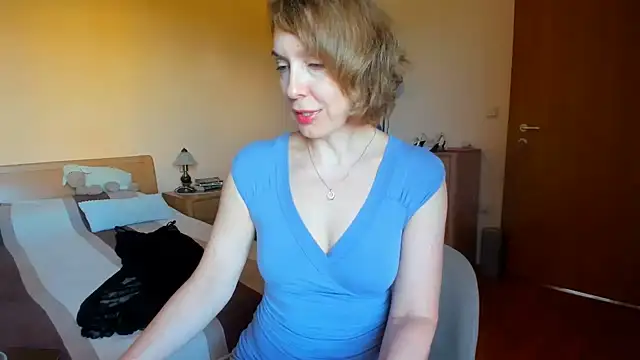 SummerLiza online show from 06/16/26, 02:52
