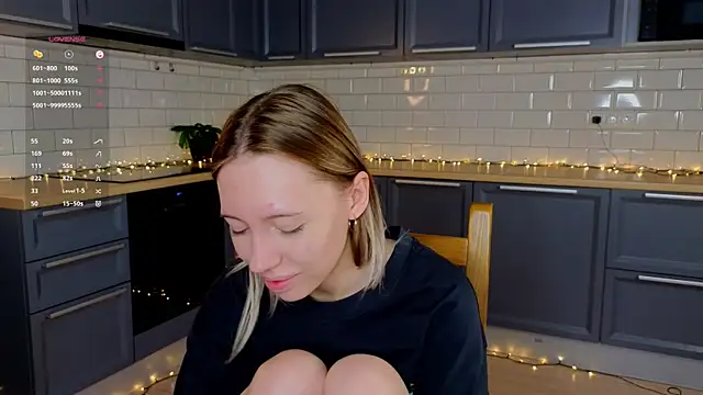 BlondeKelly online show from 05/25/26, 04:02