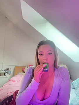 Evelina Nelson online show from 06/14/26, 07:27
