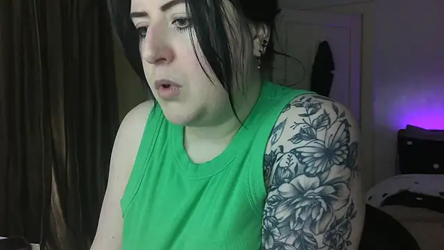 Snapshot of LucyLou31 chatting on 08/02/26, 07:01 LucyLou31 online show from 08/02/26, 07:01