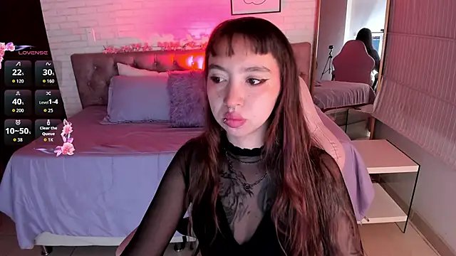 Scarlett  Cooper  1 online show from 06/01/26, 11:56