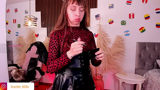 Scarlett  Cooper  1 online show from 07/08/26, 12:20