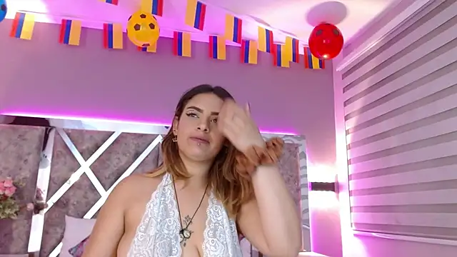 Daranaa  online show from 06/16/26, 03:09