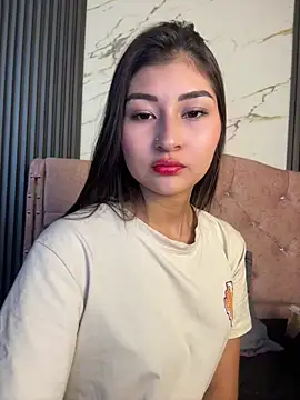 Aylin-fire online show from 05/25/26, 06:47