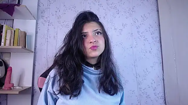 Snapshot of mily_x chatting on 05/25/26, 11:38 mily x online show from 05/25/26, 11:38