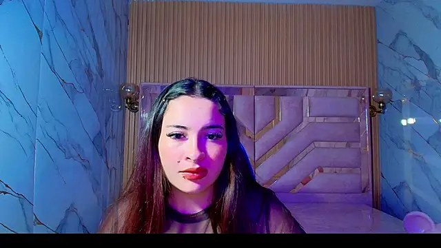 Snapshot of Kiara_Moon_r chatting on 07/04/26, 03:13 Kiara Moon r online show from 07/04/26, 03:13